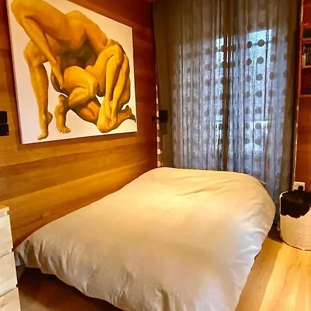 Stylish Alpine Base Near Le Tour & Argentiere Lägenhet