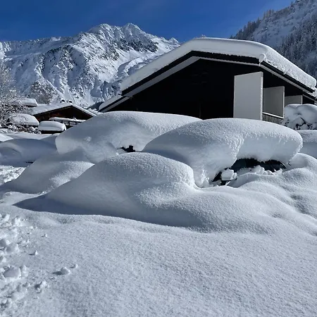 公寓 Stylish Alpine Base Near Le Tour & Argentiere 霞慕尼